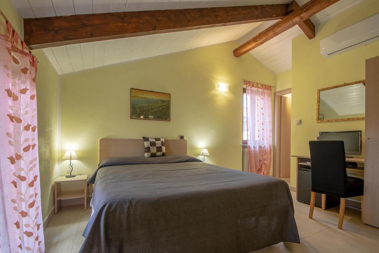 La Valle B&B Асти Экстерьер фото